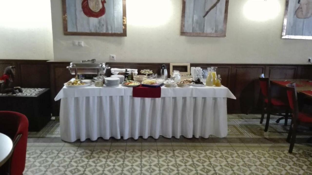 Hotel Bristol Banská Štiavnica Buitenkant foto