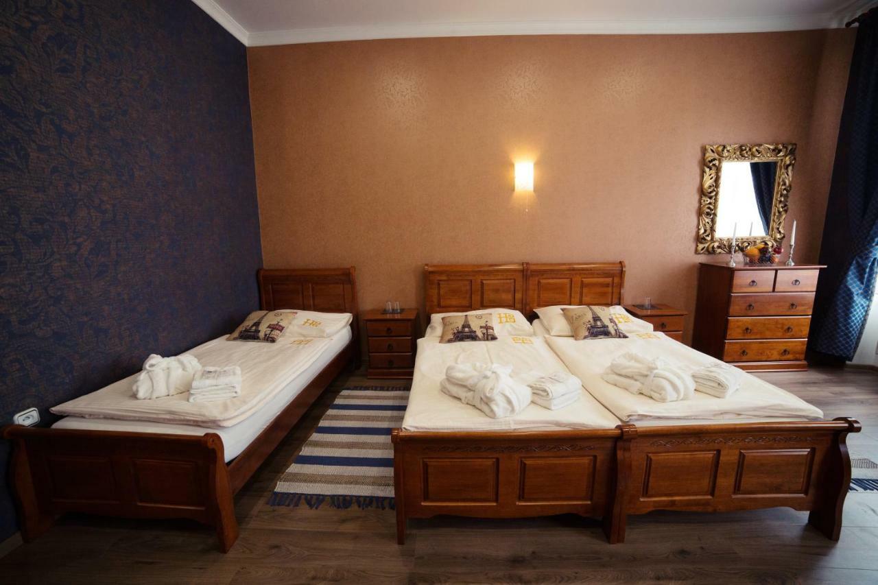 Hotel Bristol Banská Štiavnica Buitenkant foto
