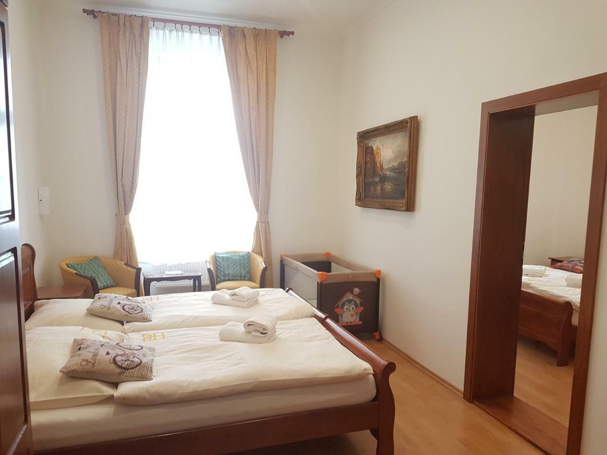 Hotel Bristol Banská Štiavnica Buitenkant foto